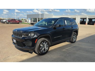 2027 Jeep Grand Cherokee Laredo X