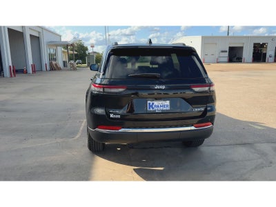 2027 Jeep Grand Cherokee Laredo X