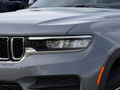 2027 Jeep Grand Cherokee Laredo