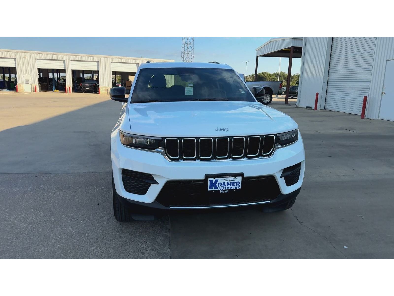 2027 Jeep Grand Cherokee Laredo X