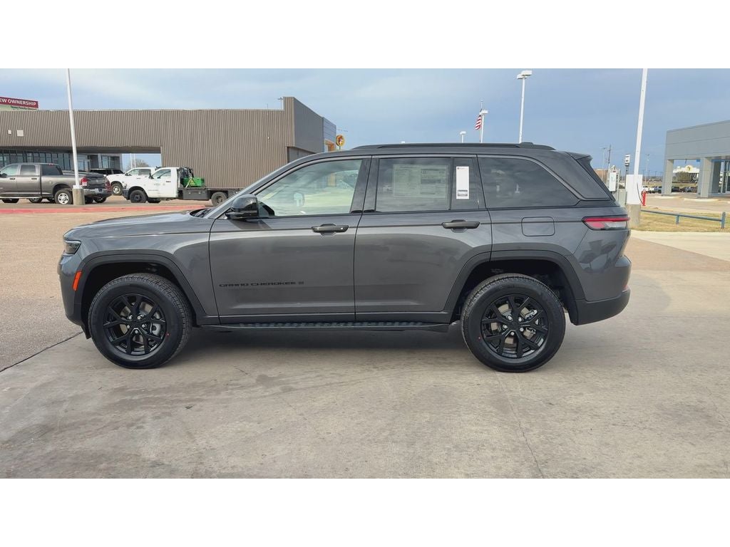 2026 Jeep Grand Cherokee GRAND CHEROKEE LAREDO ALTITUDE 4X4