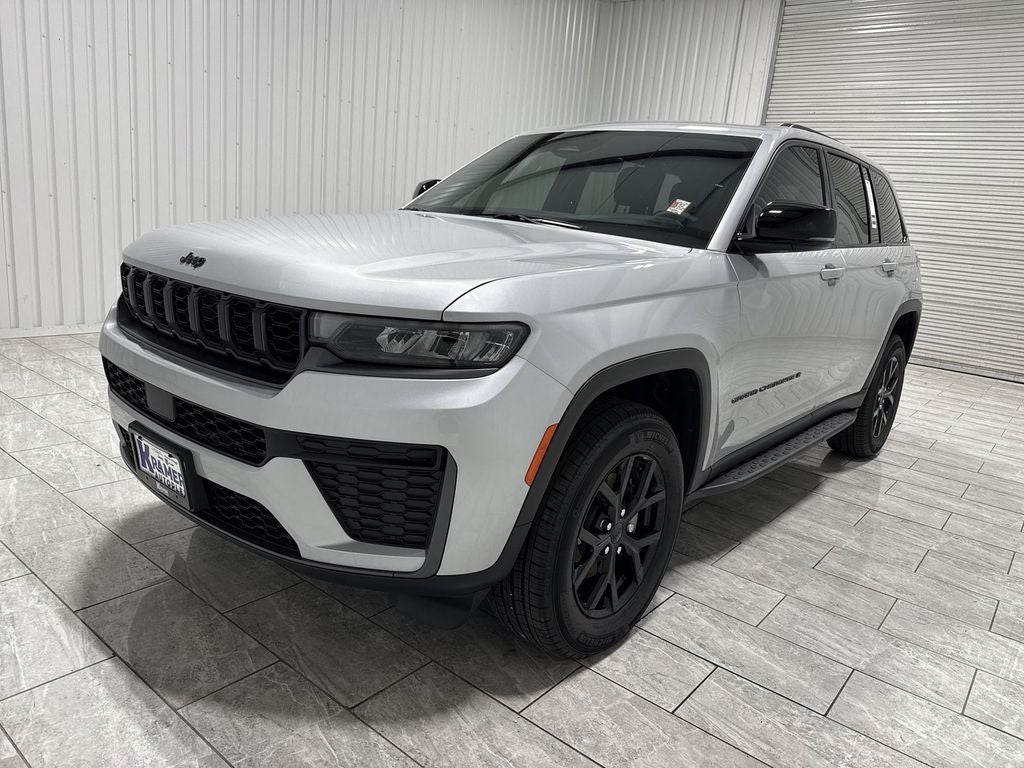 2026 Jeep Grand Cherokee GRAND CHEROKEE LAREDO ALTITUDE 4X4