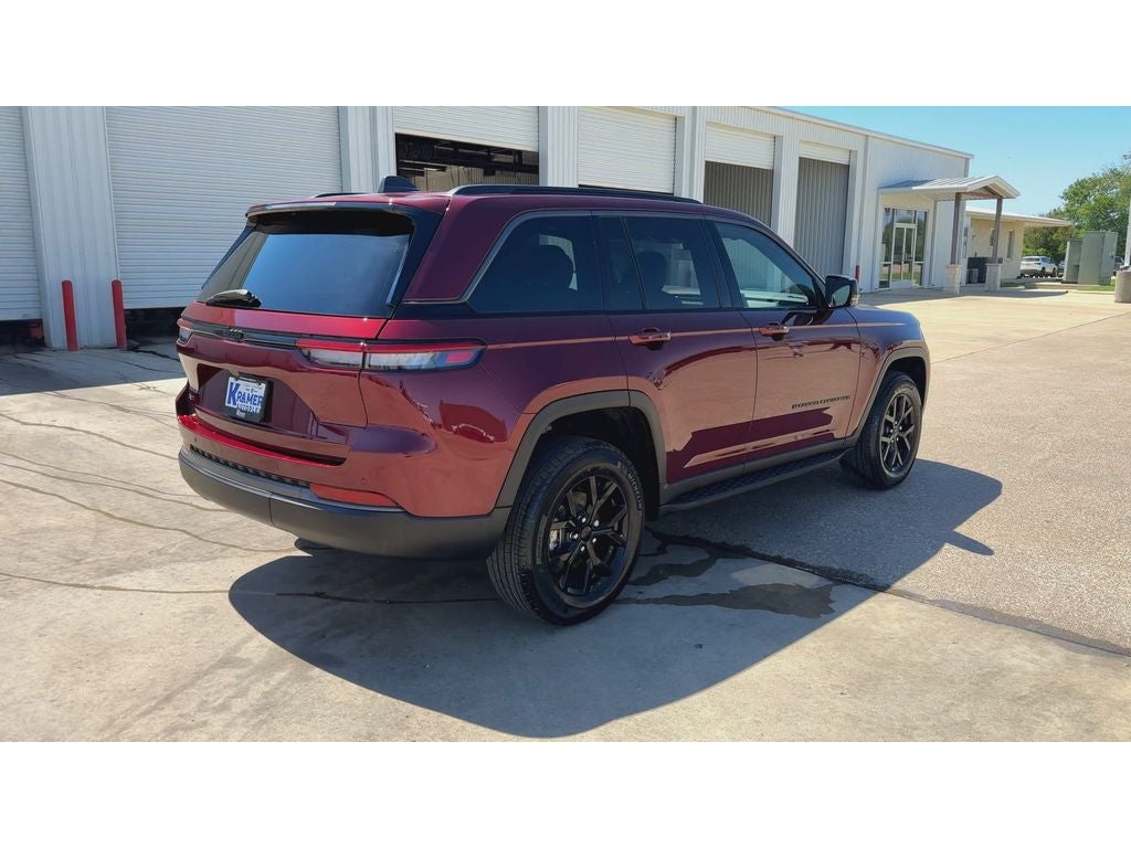 2026 Jeep Grand Cherokee GRAND CHEROKEE LAREDO ALTITUDE 4X4