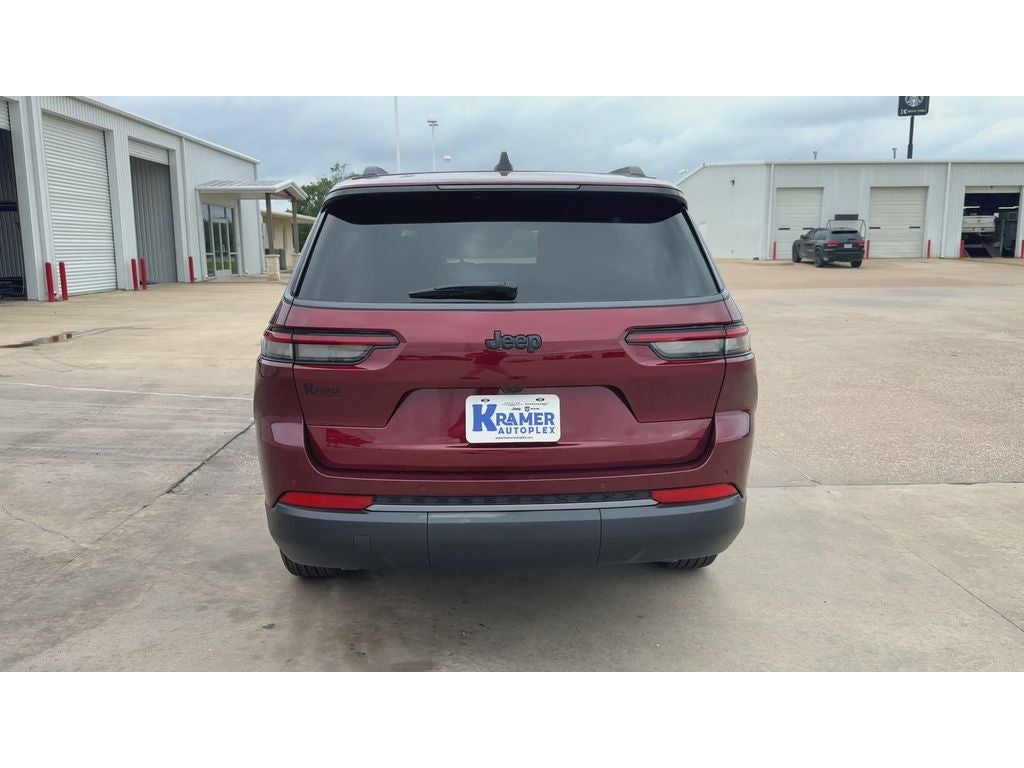 2026 Jeep Grand Cherokee GRAND CHEROKEE L LAREDO ALTITUDE 4X2