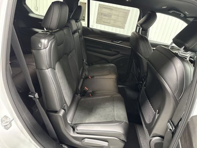 2026 Jeep Grand Cherokee GRAND CHEROKEE L LAREDO ALTITUDE 4X2