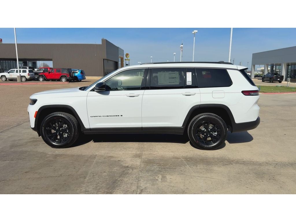 2026 Jeep Grand Cherokee GRAND CHEROKEE L LAREDO ALTITUDE 4X2