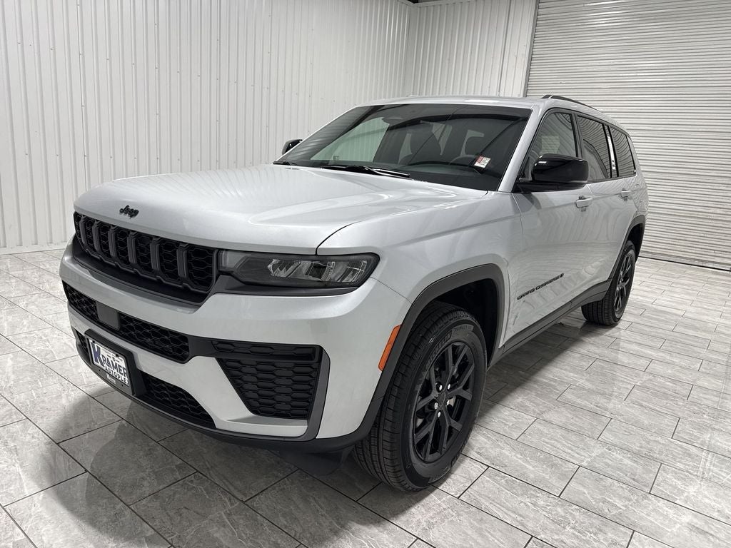 2026 Jeep Grand Cherokee GRAND CHEROKEE L LAREDO ALTITUDE 4X2