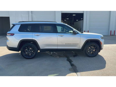 2026 Jeep Grand Cherokee GRAND CHEROKEE L LAREDO ALTITUDE 4X2
