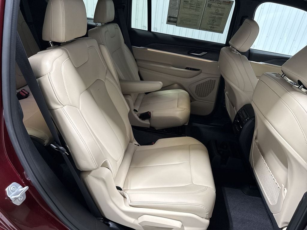 2025 Jeep Grand Cherokee L Limited 4x2