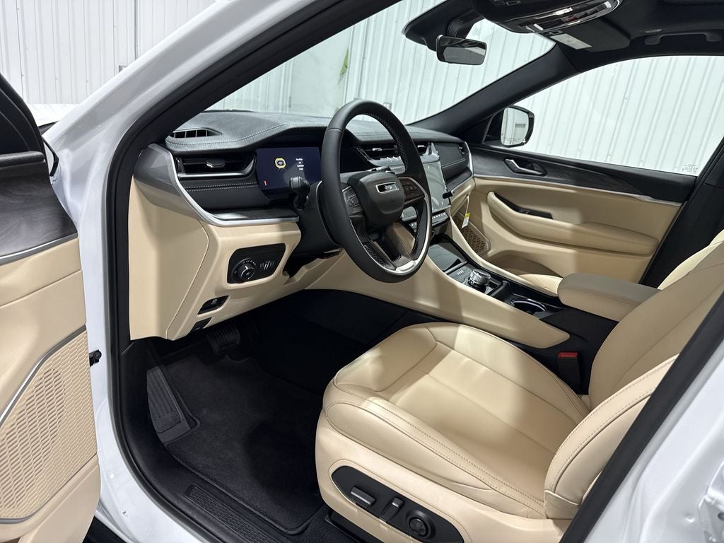 2026 Jeep Grand Cherokee GRAND CHEROKEE L LIMITED 4X2