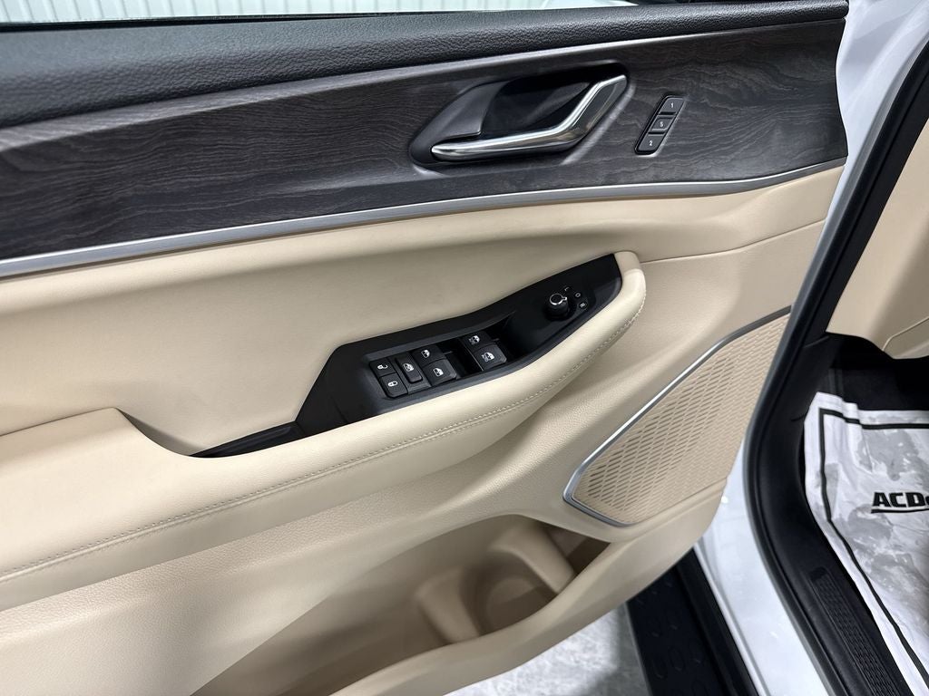 2026 Jeep Grand Cherokee GRAND CHEROKEE L LIMITED 4X2