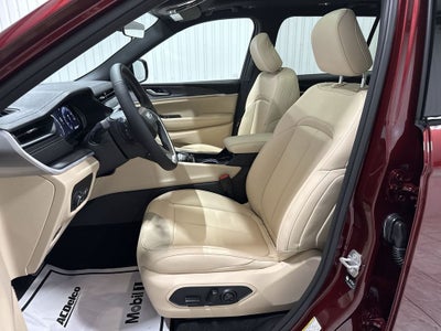 2026 Jeep Grand Cherokee GRAND CHEROKEE L LIMITED 4X2