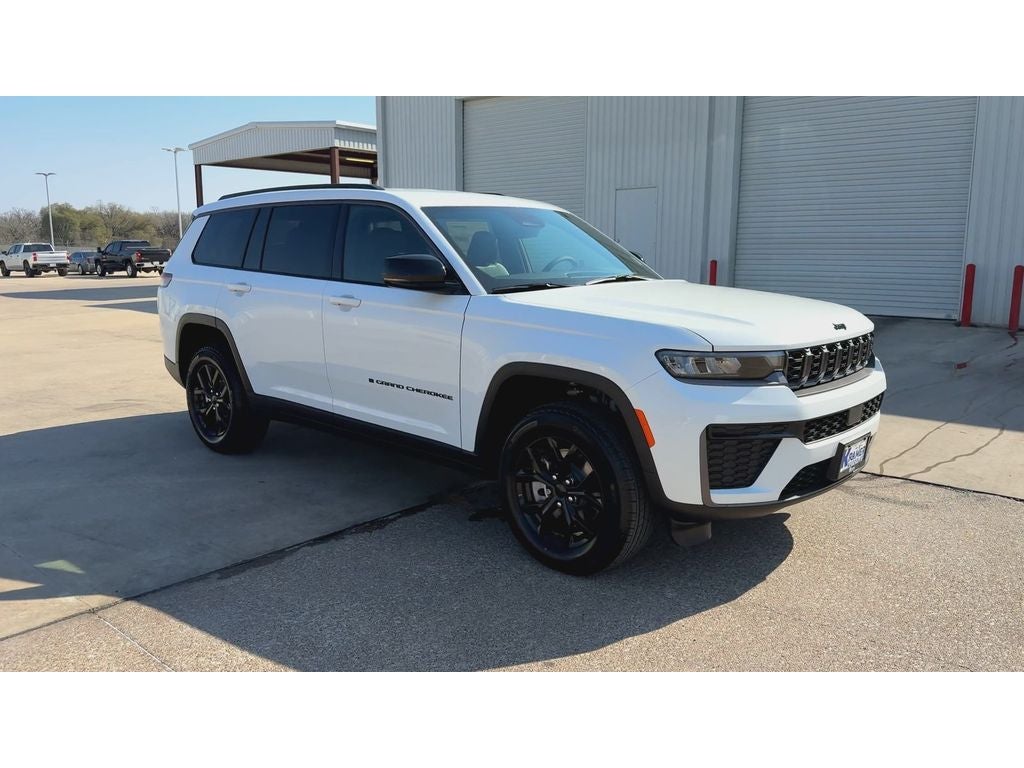 2026 Jeep Grand Cherokee GRAND CHEROKEE L LAREDO ALTITUDE 4X4