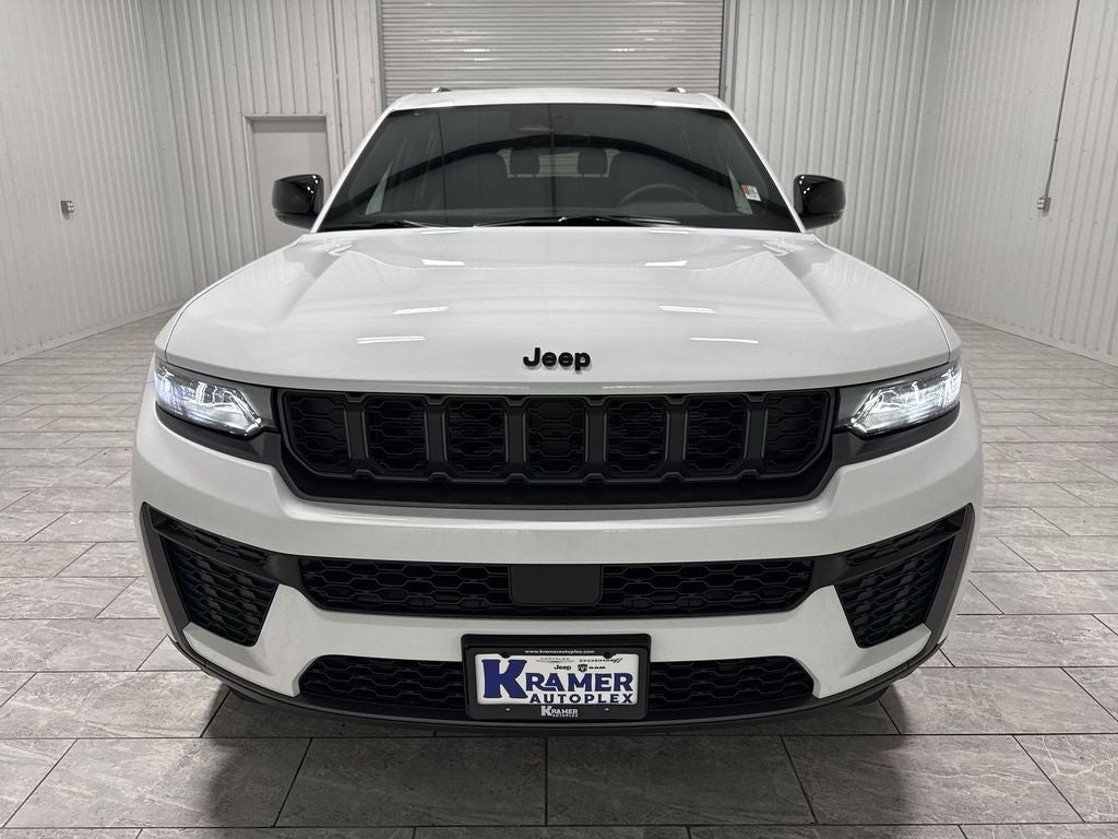 2026 Jeep Grand Cherokee GRAND CHEROKEE L LAREDO ALTITUDE 4X4