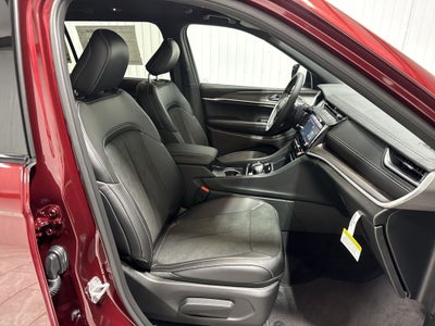 2026 Jeep Grand Cherokee GRAND CHEROKEE L LAREDO ALTITUDE 4X4