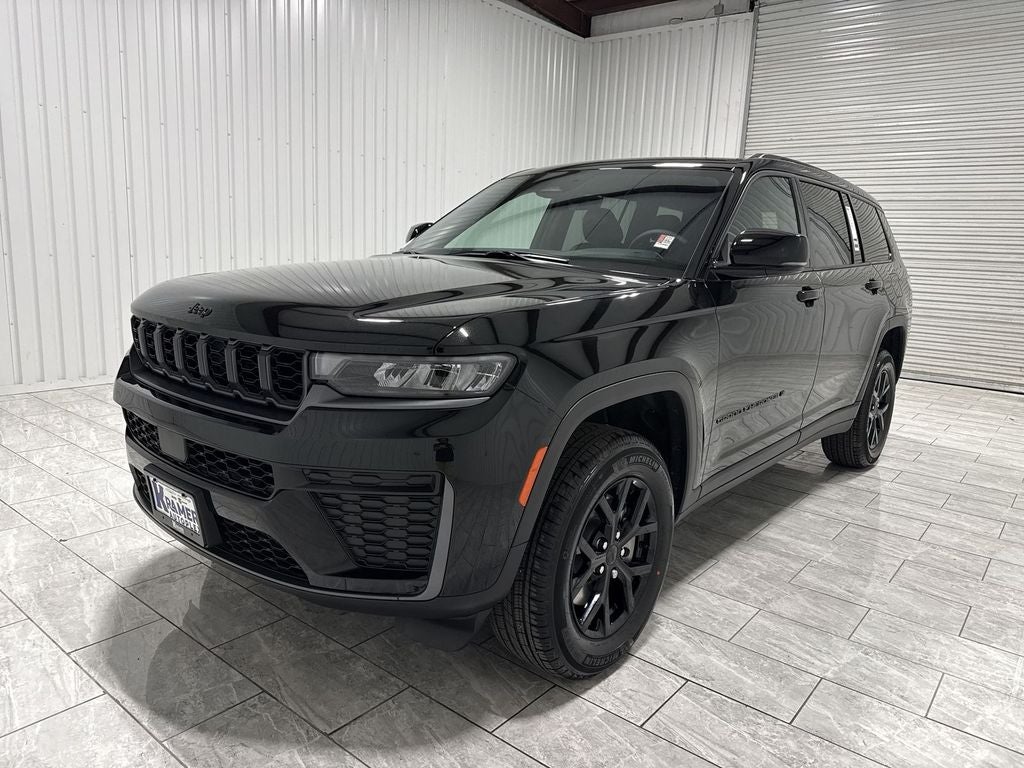 2026 Jeep Grand Cherokee GRAND CHEROKEE L LAREDO ALTITUDE 4X4