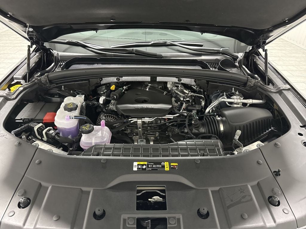 2026 Jeep Grand Cherokee GRAND CHEROKEE L LAREDO ALTITUDE 4X4