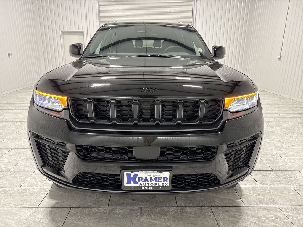 2026 Jeep Grand Cherokee GRAND CHEROKEE L LAREDO ALTITUDE 4X4