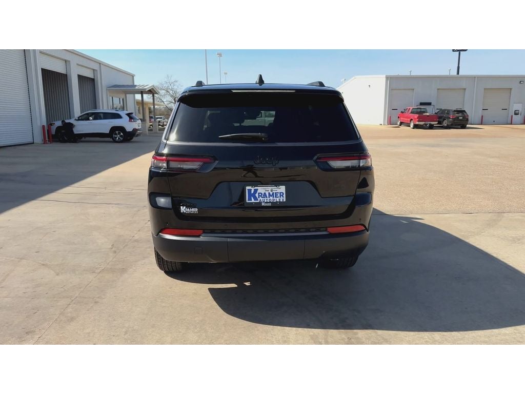 2026 Jeep Grand Cherokee GRAND CHEROKEE L LAREDO ALTITUDE 4X4