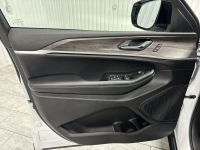 2027 Jeep Grand Cherokee Limited