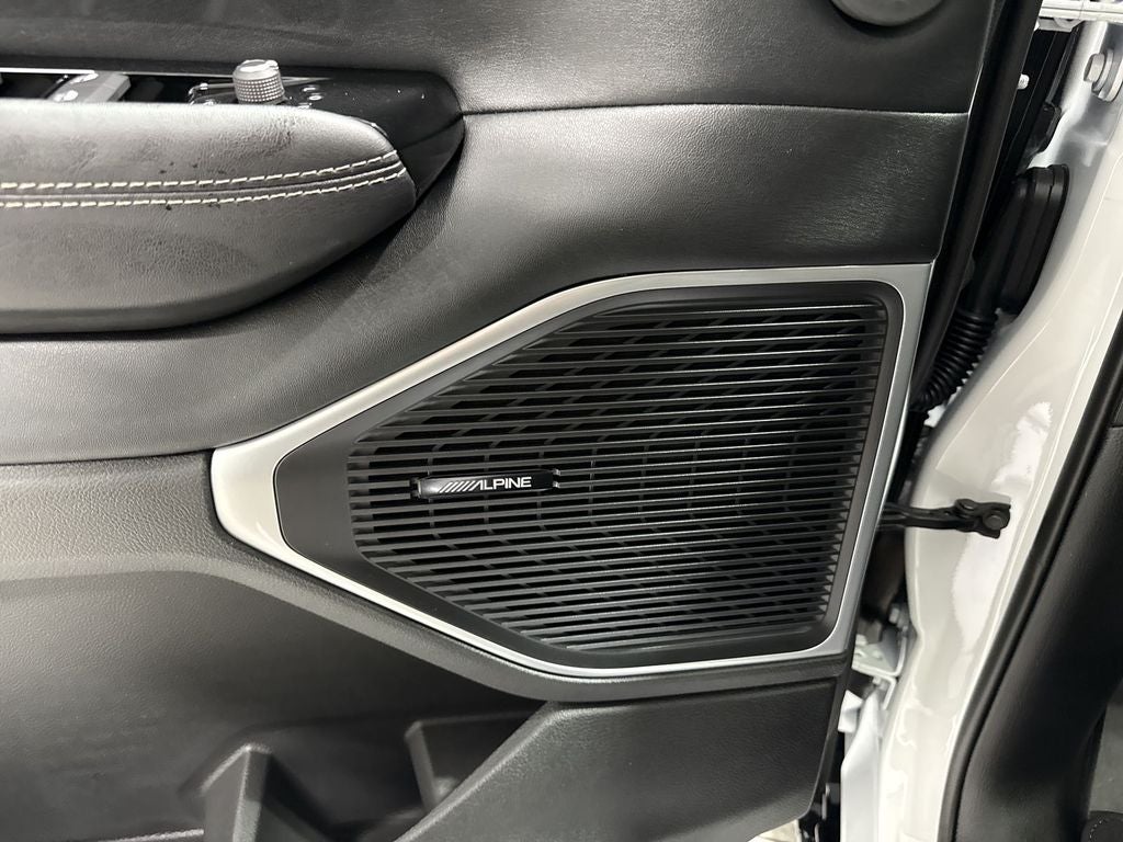 2026 Jeep Grand Wagoneer Base