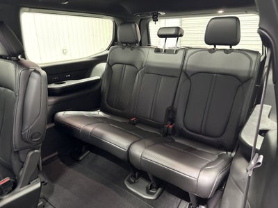 2026 Jeep Grand Wagoneer Base