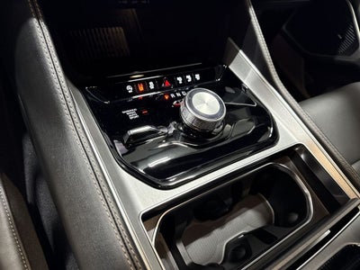 2026 Jeep Grand Wagoneer Base