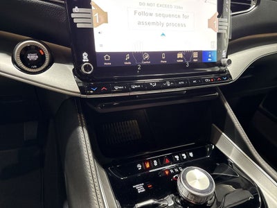 2026 Jeep Grand Wagoneer Base