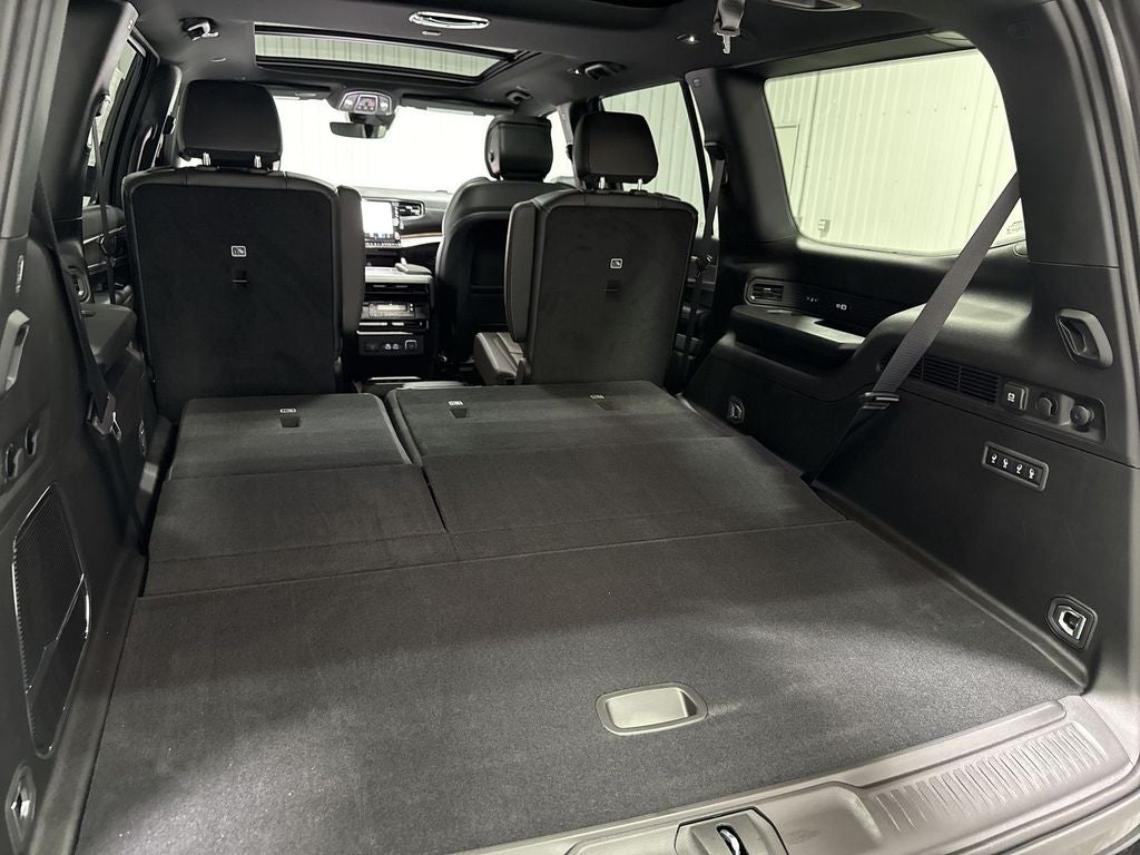 2026 Jeep Grand Wagoneer Base