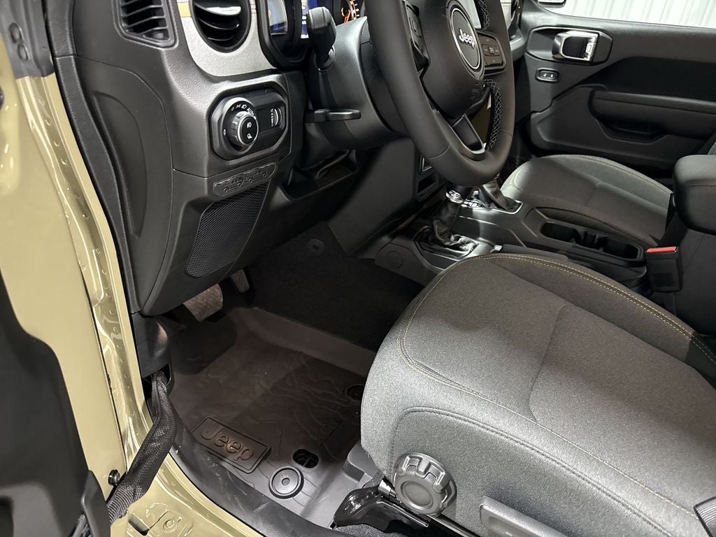 2026 Jeep Gladiator GLADIATOR SPORT S 4X4