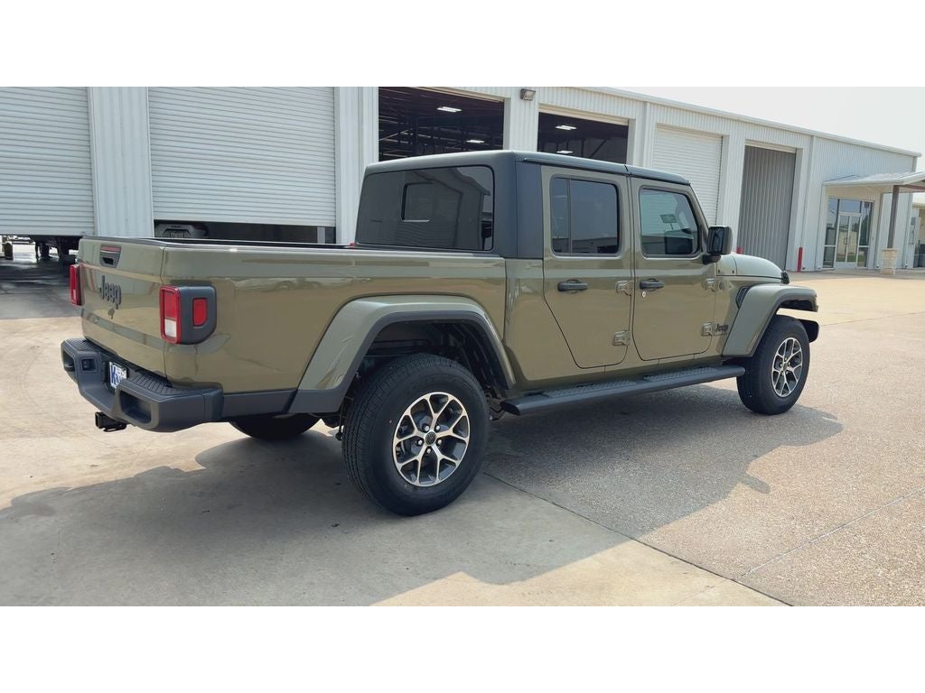 2026 Jeep Gladiator GLADIATOR SPORT S 4X4