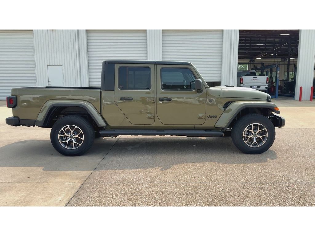 2026 Jeep Gladiator GLADIATOR SPORT S 4X4