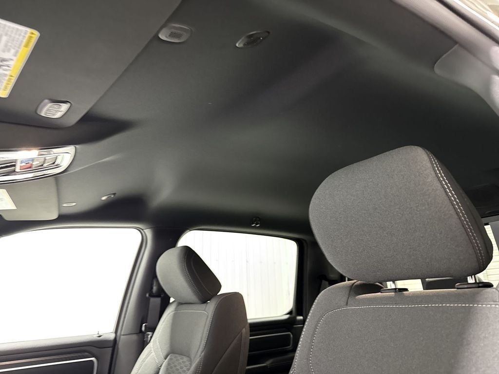 2026 RAM Ram 1500 RAM 1500 LONE STAR CREW CAB 4X4 5'7' BOX