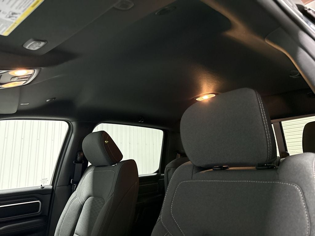 2026 RAM Ram 1500 RAM 1500 LONE STAR CREW CAB 4X4 5'7' BOX