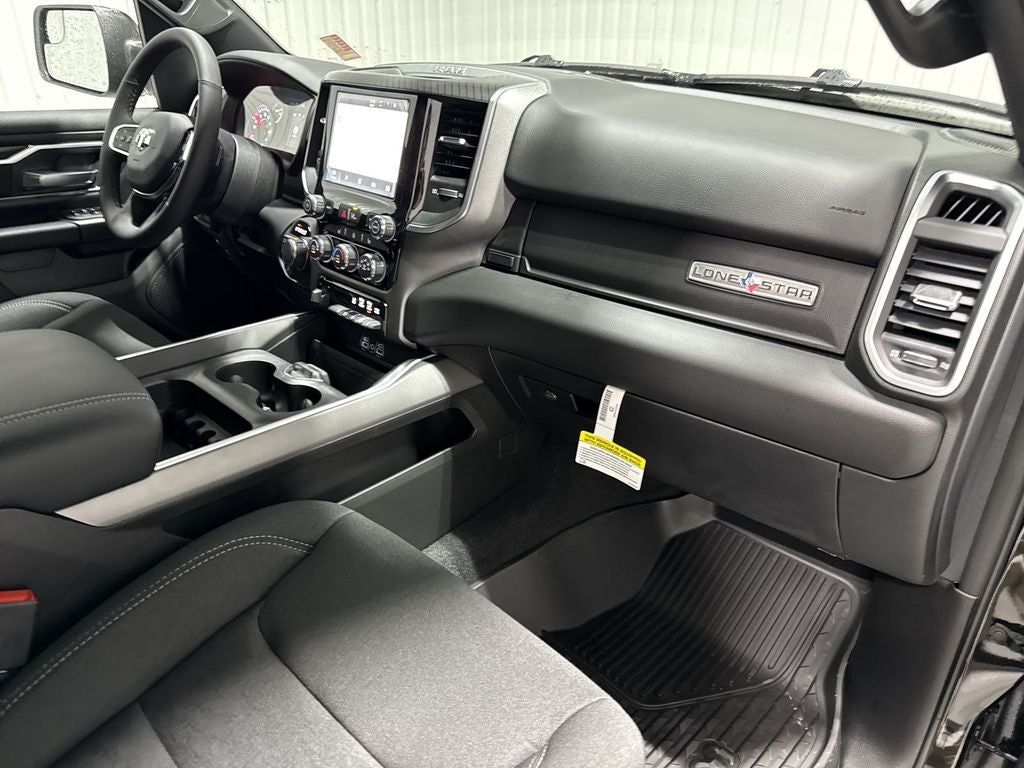 2026 RAM Ram 1500 RAM 1500 LONE STAR CREW CAB 4X4 5'7' BOX