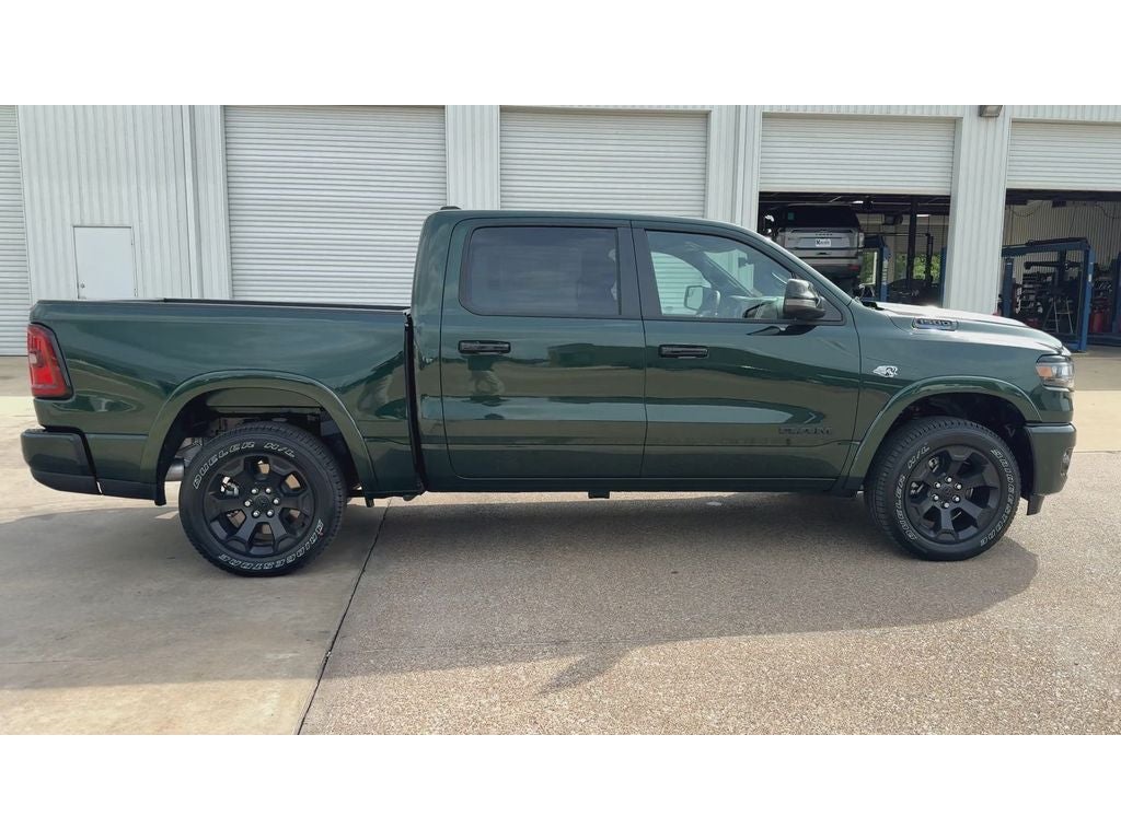 2026 RAM Ram 1500 RAM 1500 LONE STAR CREW CAB 4X4 5'7' BOX