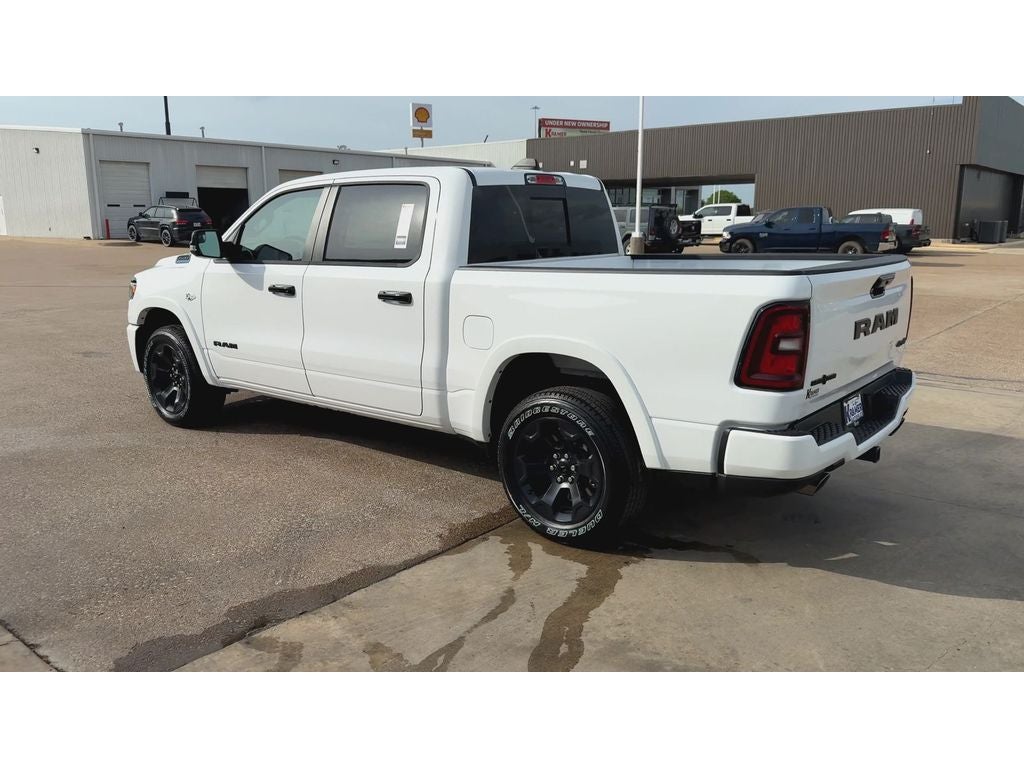 2026 RAM Ram 1500 RAM 1500 LONE STAR CREW CAB 4X4 5'7' BOX