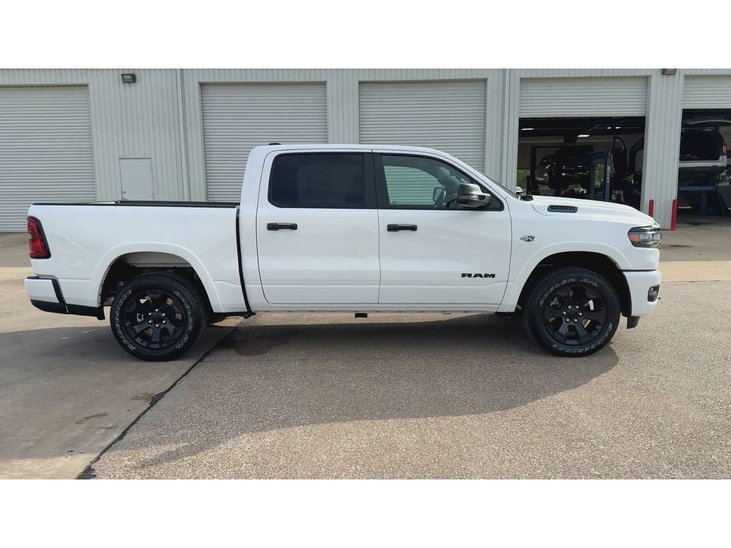 2026 RAM Ram 1500 RAM 1500 LONE STAR CREW CAB 4X4 5'7' BOX