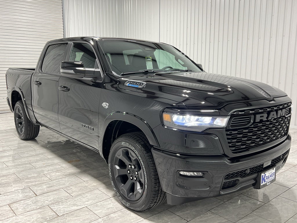2026 RAM Ram 1500 RAM 1500 LONE STAR CREW CAB 4X4 5'7' BOX