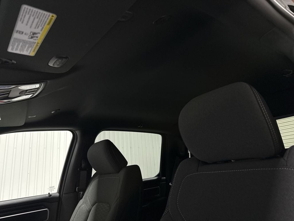 2026 RAM Ram 1500 RAM 1500 LONE STAR CREW CAB 4X4 5'7' BOX