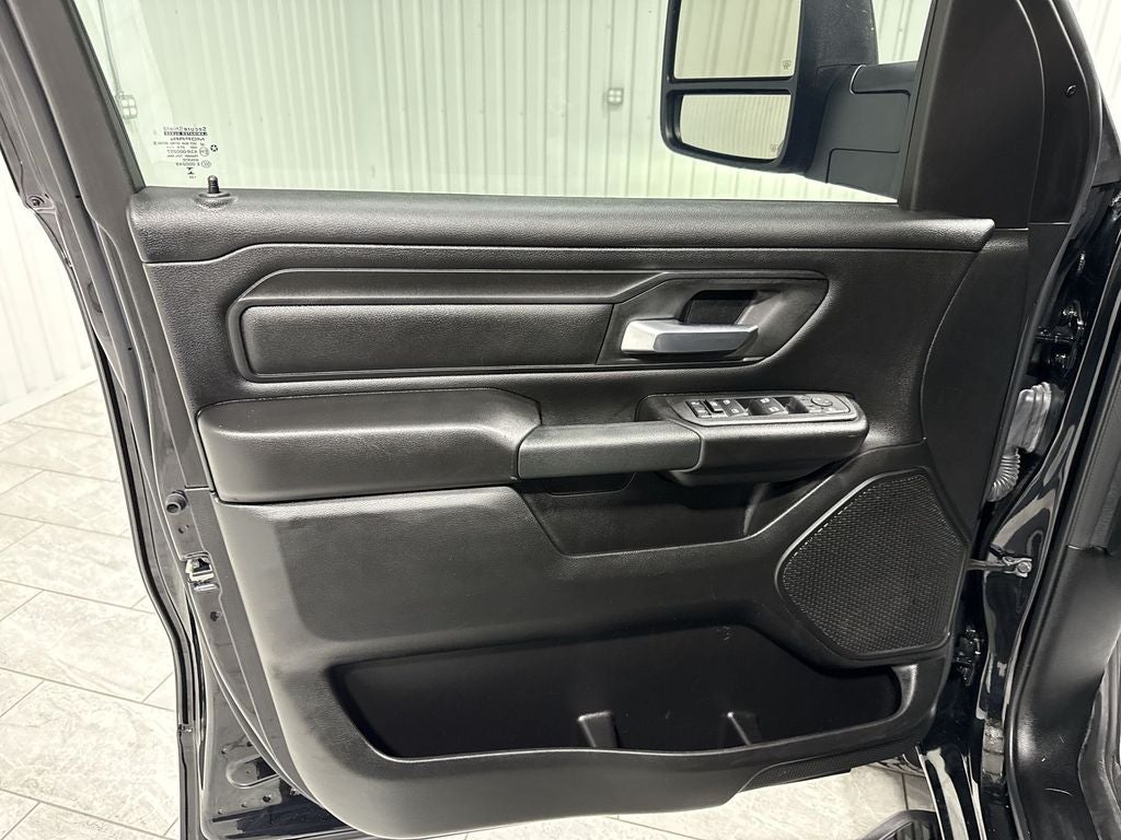 2025 RAM 1500 Warlock Crew Cab 4x4 5'7' Box