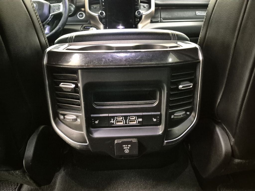 2019 RAM 1500 Laramie Crew Cab 4x4 5'7' Box