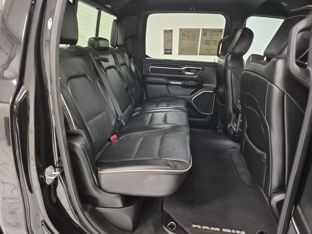 2019 RAM 1500 Laramie Crew Cab 4x4 5'7' Box