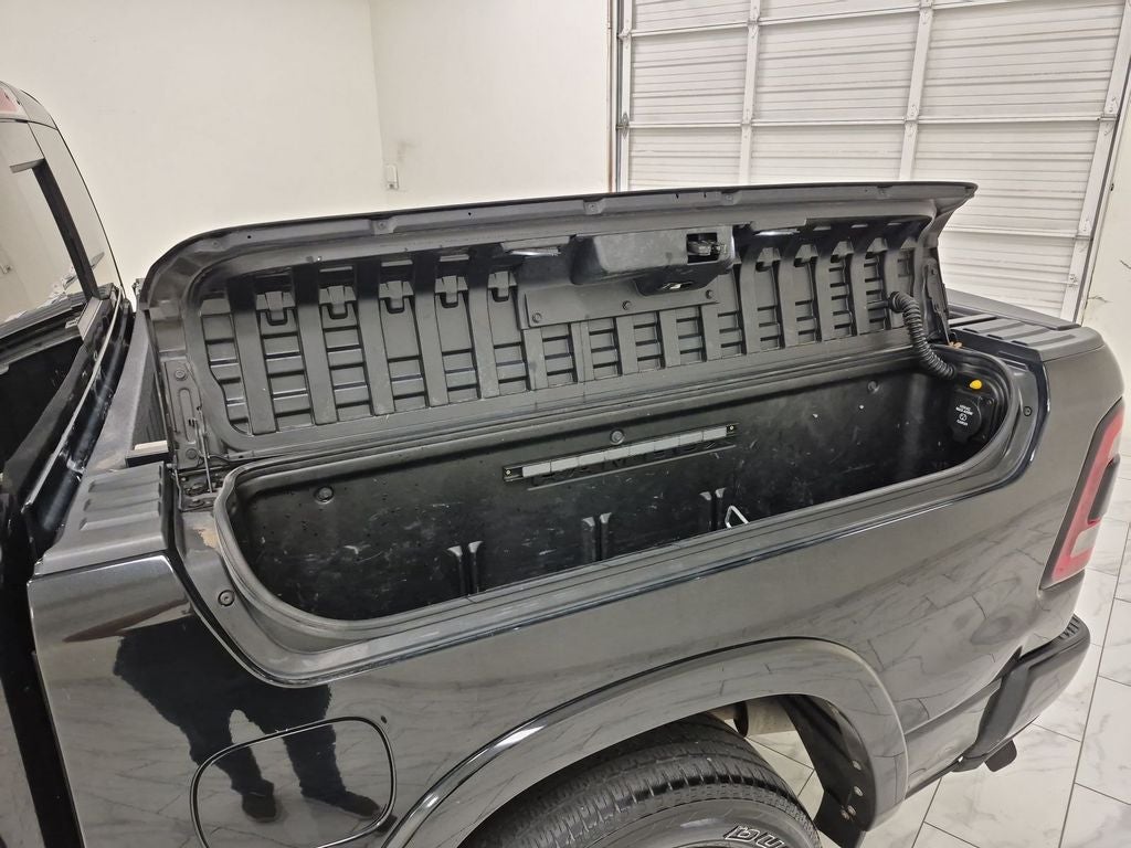 2019 RAM 1500 Laramie Crew Cab 4x4 5'7' Box