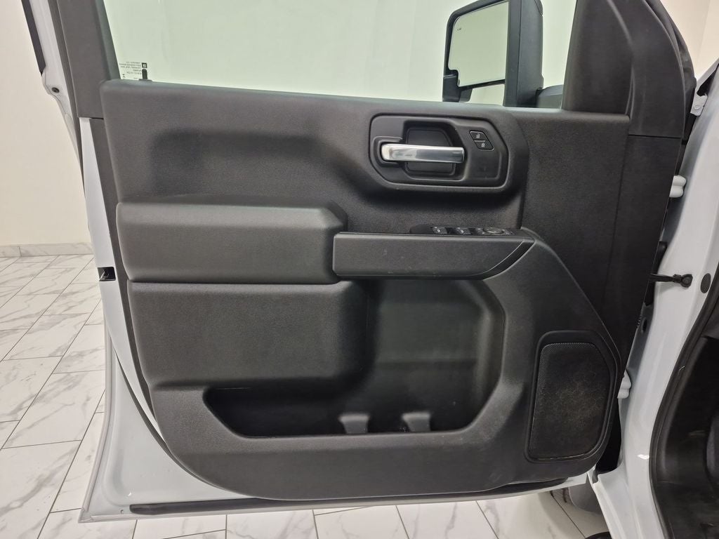 2025 Chevrolet Silverado 3500HD 4WD Crew Cab Long Bed Work Truck