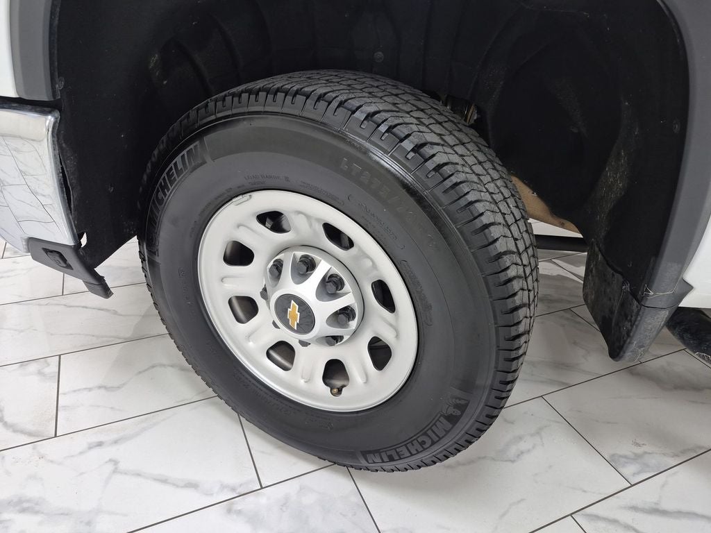 2025 Chevrolet Silverado 3500HD 4WD Crew Cab Long Bed Work Truck