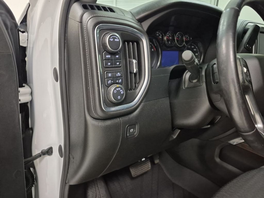 2021 Chevrolet Silverado 1500 4WD Crew Cab Short Bed RST