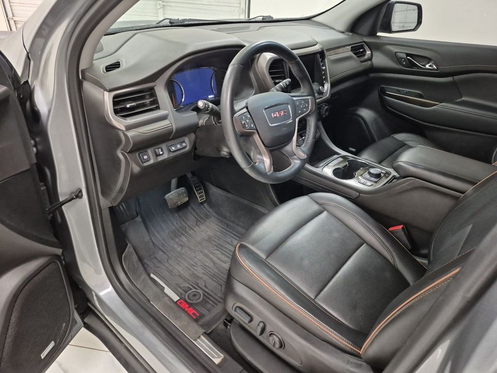 2023 GMC Acadia AWD AT4