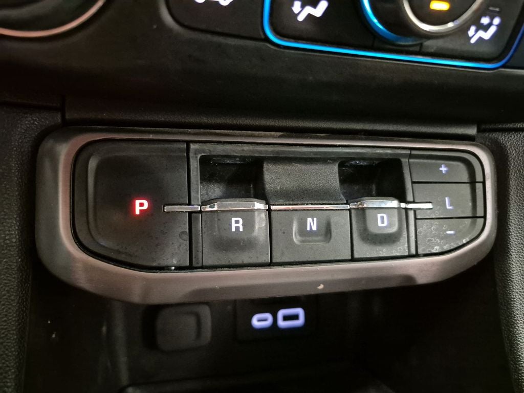 2023 GMC Acadia AWD AT4