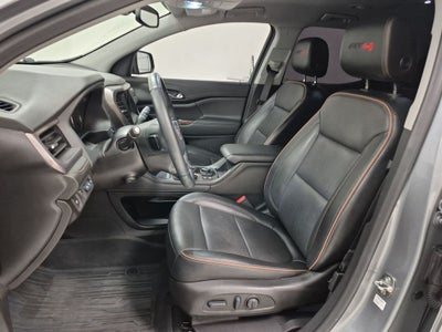 2023 GMC Acadia AWD AT4